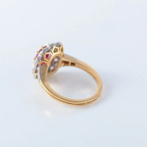 Bague 55 Bague en or jaune 18 ct et platine avec rubis et diamants 58 Facettes