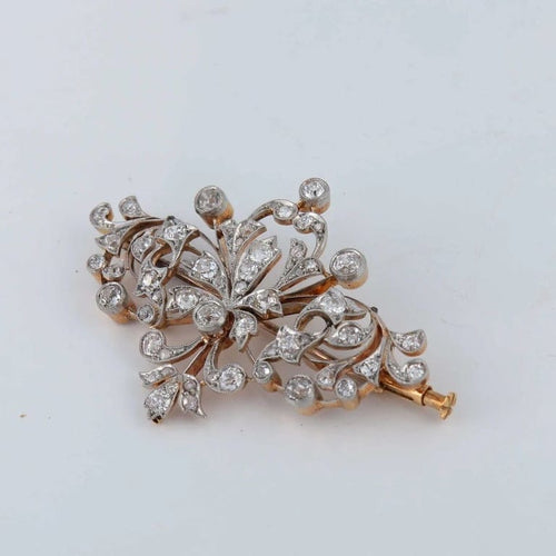Broche Broche en platine sertie de diamants 58 Facettes