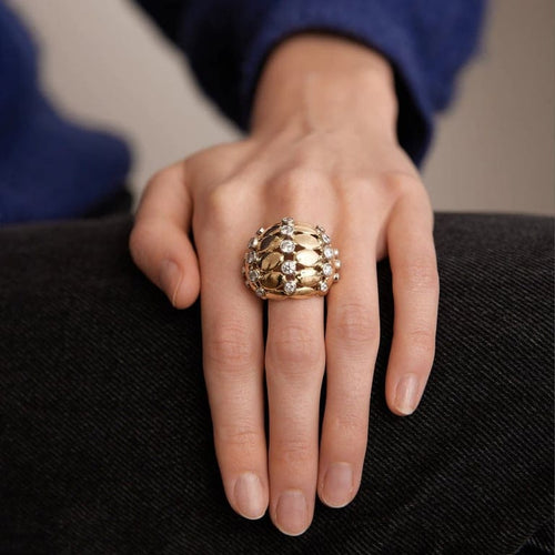Bague 57 Bague boule en or jaune 18K et diamants 58 Facettes