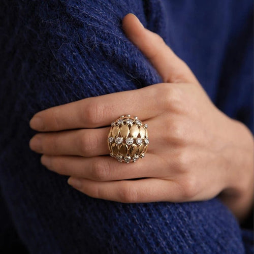 Bague 57 Bague boule en or jaune 18K et diamants 58 Facettes