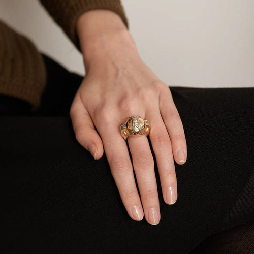 Bague 53.5 Bague « Casque » en or jaune 18K et diamants 58 Facettes