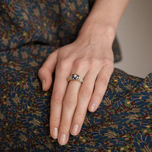 Bague 52.5 Bague fleur en or jaune 18K avec saphirs et diamants 58 Facettes
