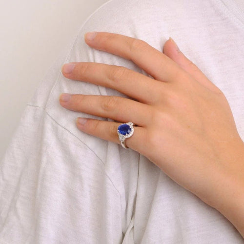 Bague 49 Bague en or blanc 18K avec saphir 3,22 ct et diamants 58 Facettes