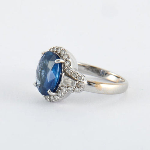Bague 49 Bague en or blanc 18K avec saphir 3,22 ct et diamants 58 Facettes