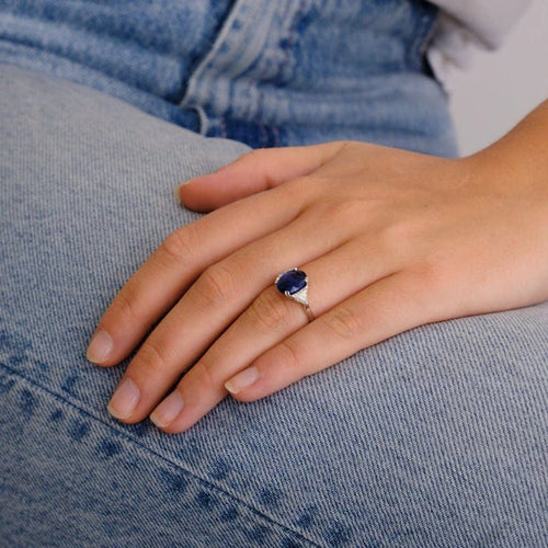 Bague 49 Bague en or blanc 18K saphir 2,64 ct et diamants 58 Facettes