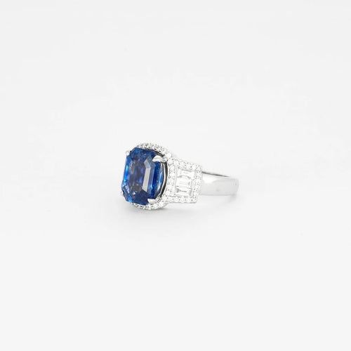 Bague 53 Bague Art déco en or blanc avec saphir de Ceylan et diamants 58 Facettes