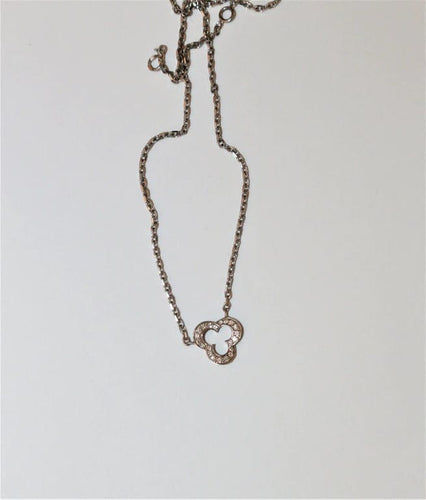 Collier CHANEL Camélia - Collier en or blanc 18k et diamants 58 Facettes 476