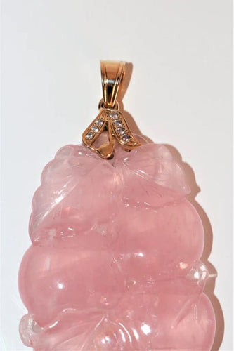 Pendentif Pendentif en quartz rose sculpté et or jaune 18 ct 58 Facettes 537