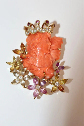 Collier Collier en or jaune 18k avec pendentif en corail sculpté et diamants 58 Facettes 536.250