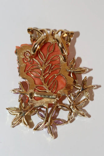 Collier Collier en or jaune 18k avec pendentif en corail sculpté et diamants 58 Facettes 536.250