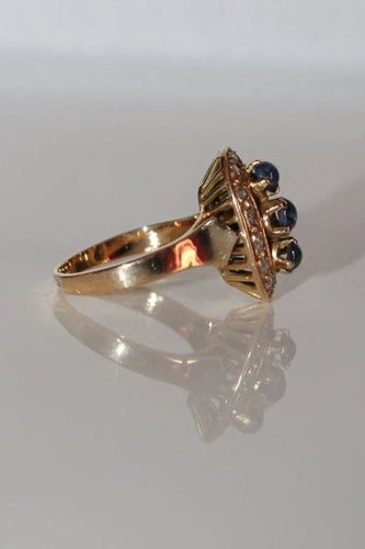 Bague 52 Bague trilogie saphirs et diamants en or jaune 18 carats 58 Facettes 530