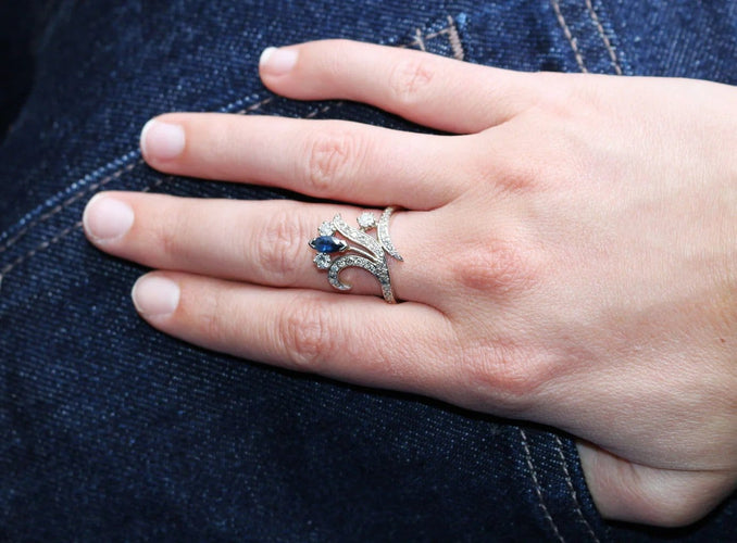 Bague 55 Bague aigrette - Diamants et saphir en or jaune et or blanc 18 carats 58 Facettes 553
