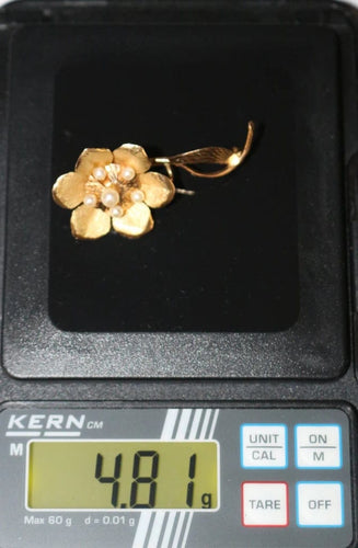 Broche Broche fleur rétro en or jaune 18 carats et perles 58 Facettes 570