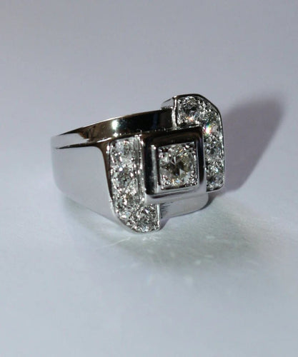 Bague 46 Bague chevalière Art déco en or blanc et platine avec diamants 58 Facettes 584