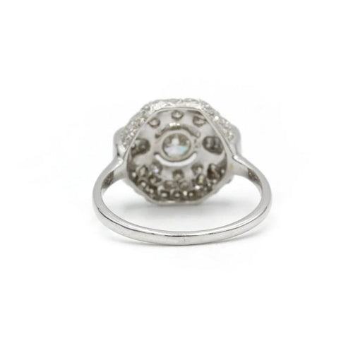 Bague 54 Bague en or blanc 750‰ et diamants 58 Facettes 1037