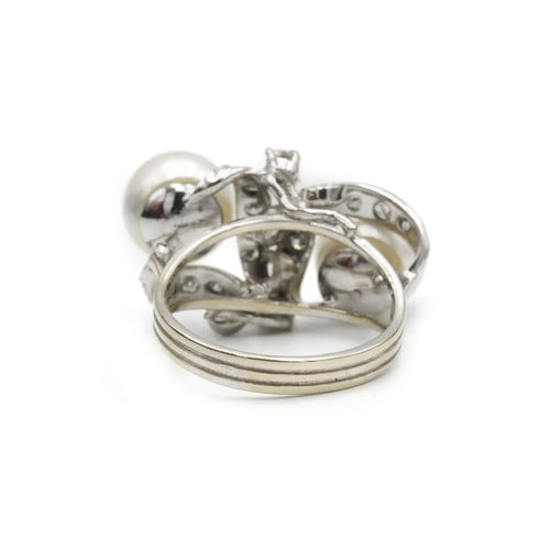 Bague 55 Bague en or blanc 750 sertie de diamants et perles 58 Facettes 1176