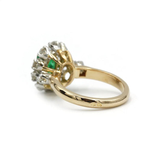 Bague 50 Bague marguerite - Or jaune 750‰, platine 950‰, diamants et émeraude 58 Facettes 1058