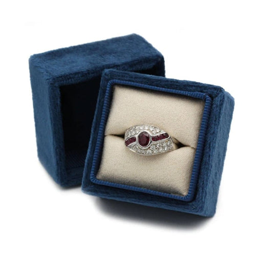 Bague 52 Bague en or blanc 750‰ avec rubis et diamants 58 Facettes 1078