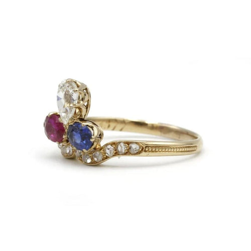 Bague 50 Bague duchesse XIXe siècle en or jaune, diamants, rubis et saphir 58 Facettes 1193