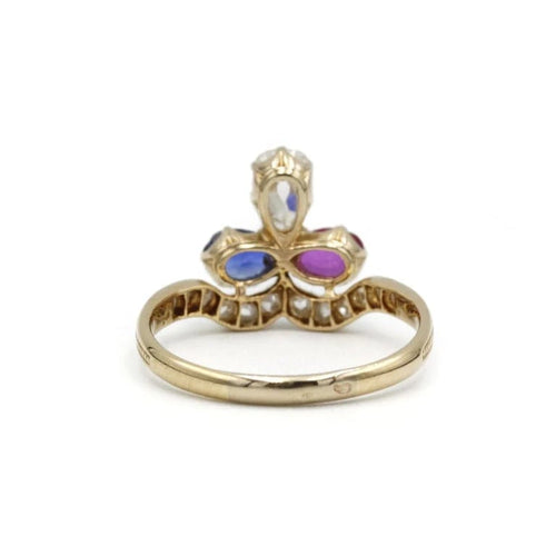 Bague 50 Bague duchesse XIXe siècle en or jaune, diamants, rubis et saphir 58 Facettes 1193