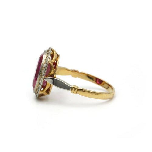 Bague 53 Bague en or jaune et or blanc, rubis synthétique et diamants 58 Facettes 1083