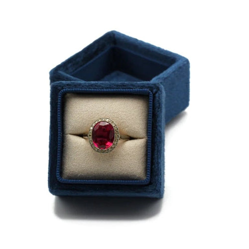 Bague 53 Bague en or jaune et or blanc, rubis synthétique et diamants 58 Facettes 1083
