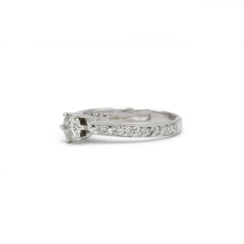 Bague 49 Bague en or blanc 750‰ avec diamants 58 Facettes 1145