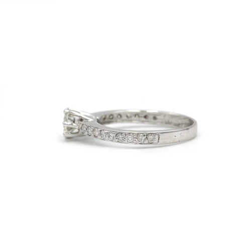 Bague 49 Bague en or blanc 750‰ avec diamants 58 Facettes 1145