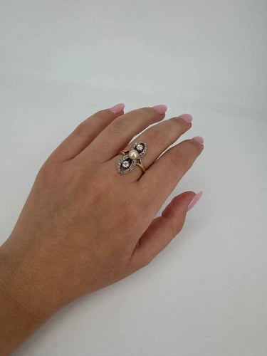 Bague 56 Bague XIXe siècle en or jaune 18 carats, perle et diamants 58 Facettes 1187