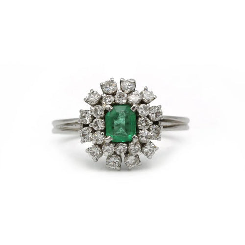 Bague 56 Bague marguerite en or blanc avec émeraude et diamants 58 Facettes 1219