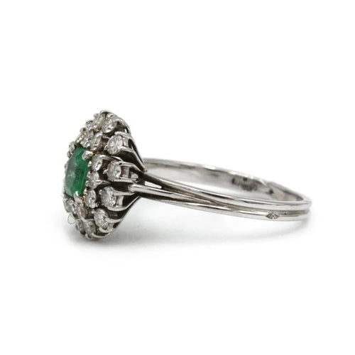 Bague 56 Bague marguerite en or blanc avec émeraude et diamants 58 Facettes 1219