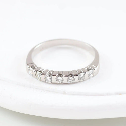 Bague 54 Bague en or blanc 18 carats et diamants taille brillant 58 Facettes 131182