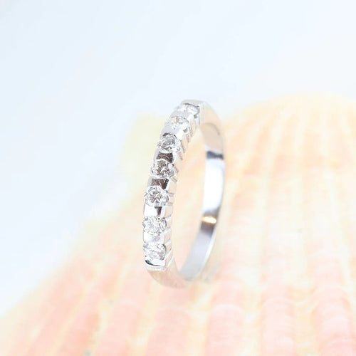 Bague 54 Bague en or blanc 18 carats et diamants taille brillant 58 Facettes 131182