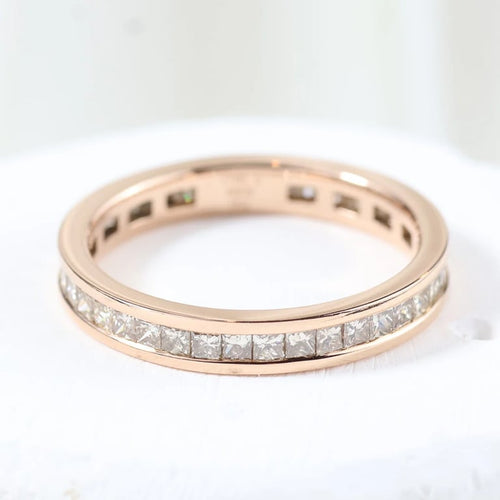 e535637a-d3a8-44fa-5ba8-0723170c8400