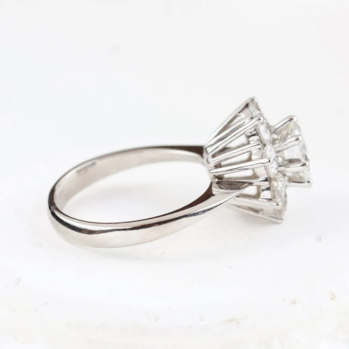 Bague 52 Bague rosette en or blanc 18 carats et diamants 58 Facettes 136043