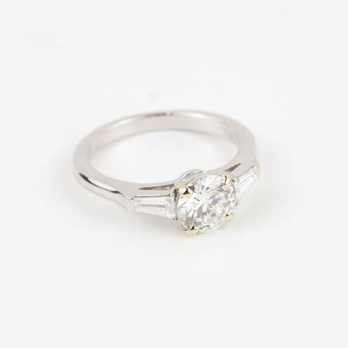 Bague 52 Graff - Bague en or blanc 18 carats avec diamants 58 Facettes 130281