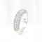 Bague 52 Bague pavée de diamants en or blanc 18 carats 58 Facettes VV1-C
