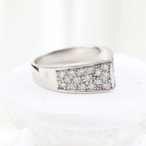 Bague 56 Bague pavée en or blanc 18 carats et diamants 58 Facettes VV1-A