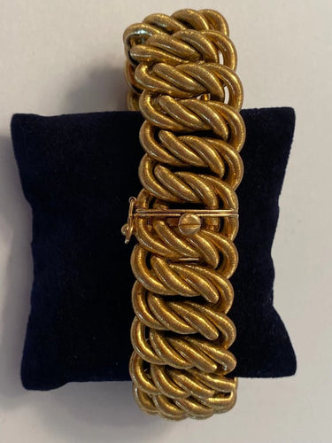 6b1619bf-686a-4d4d-1d50-f935d2d20900