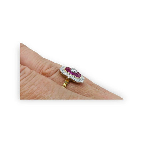 Bague 54 Bague de fiançailles en or 18 carats, rubis et diamants 58 Facettes 7598 A