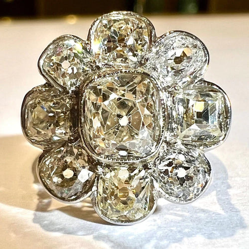 Bague 52 Bague en or 18 carats et diamants taille coussin 58 Facettes 7344 A