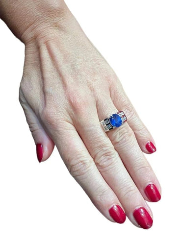 Bague 54.5 Bague de fiançailles en or blanc 18 carats, saphir et diamants 58 Facettes 7352 A