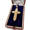 Pendentif Pendentif croix « Royale » en or jaune 18k et perles 58 Facettes 203