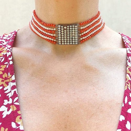 Collier Talisman - Collier de chien en or blanc 18k avec perles et corail 58 Facettes 172