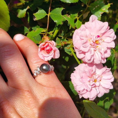 Bague 52 Joviale - Bague en or blanc 14k avec perle de Tahiti et diamants 58 Facettes 173