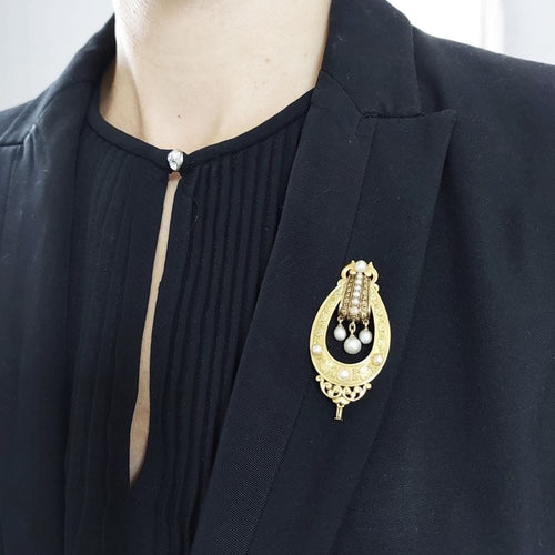 Broche Axelle - Broche en or jaune et or rose perlée, XIXe 58 Facettes 117