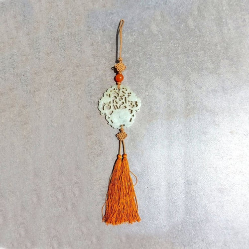 Pendentif Pendentif bouquet en jade sculpté avec cornaline 58 Facettes 79