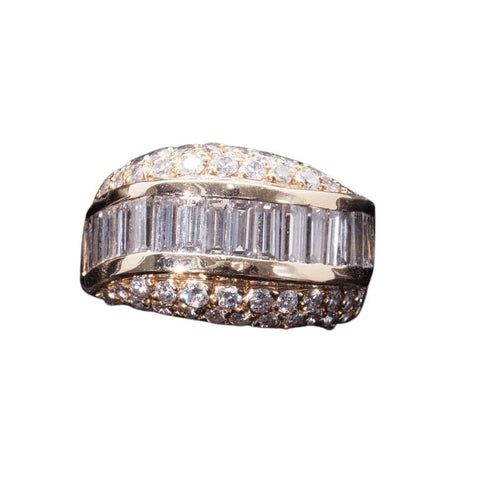Bague 51 Bague en or jaune 18 carats sertie de diamants baguette et brillants 58 Facettes 21792