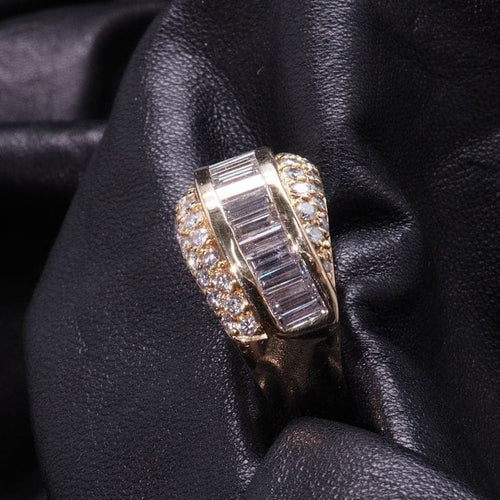 Bague 51 Bague en or jaune 18 carats sertie de diamants baguette et brillants 58 Facettes 21792