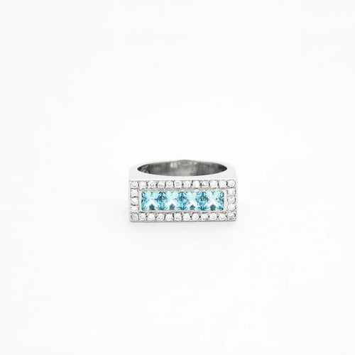 Bague 55 Bague chevalière en or gris 18 K avec topazes bleues et diamants 58 Facettes 32300203